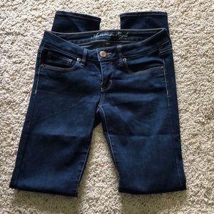 American Eagle dark wash skinny jeans